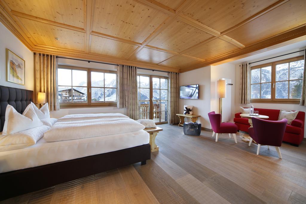 Hotel Petersboden Lech am Arlberg Rum bild