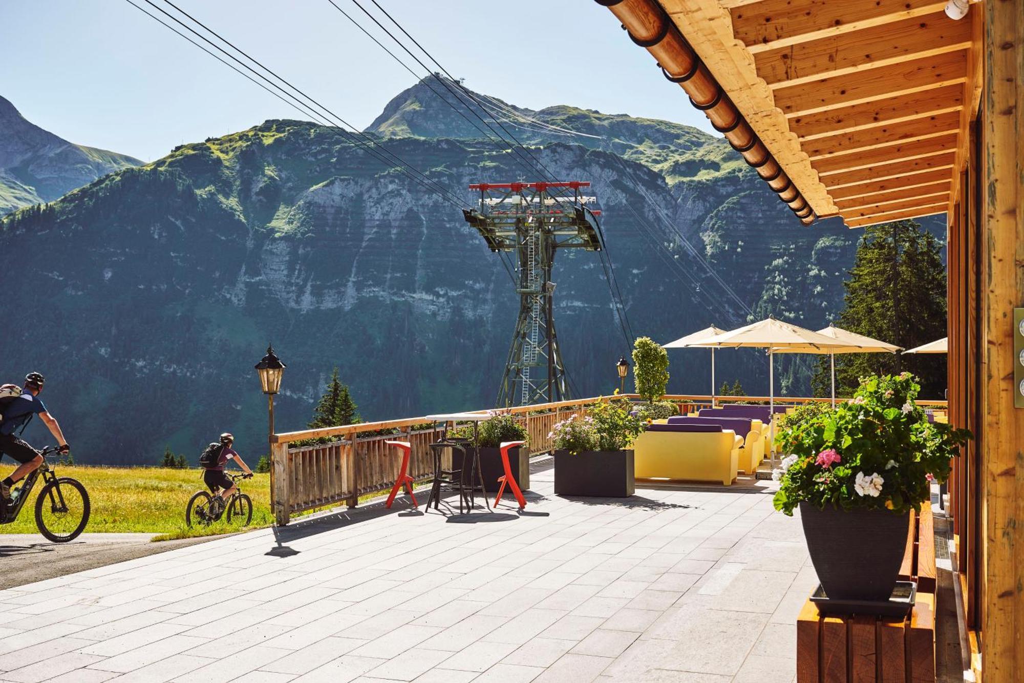 Hotel Petersboden Lech am Arlberg Exteriör bild